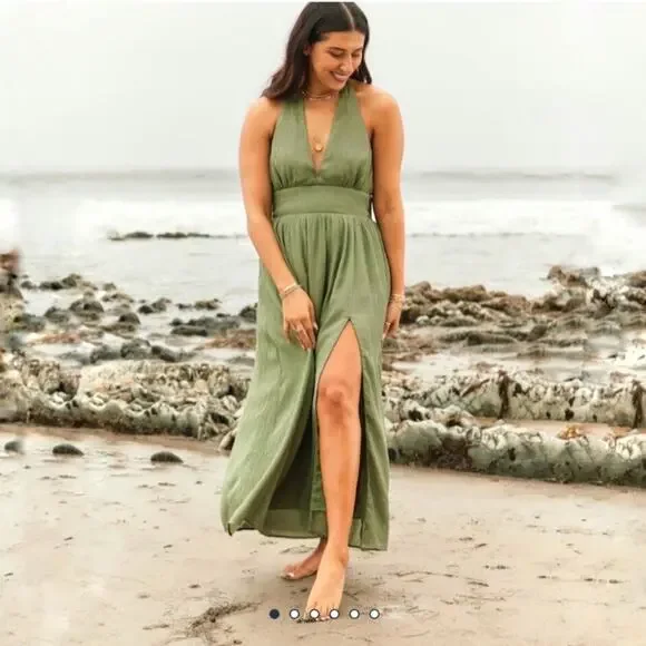 Abercrombie & Fitch | Dresses | Abercrombie Green Plisse Halter Maxi Dress Gown Plus Sz Xxl Wedding Guest Event | Poshmark Abercrombie & Fitch | Dresses | Abercrombie Green Plisse Halter Maxi Dress Gown Plus Sz Xxl Wedding Guest Event | Poshmark